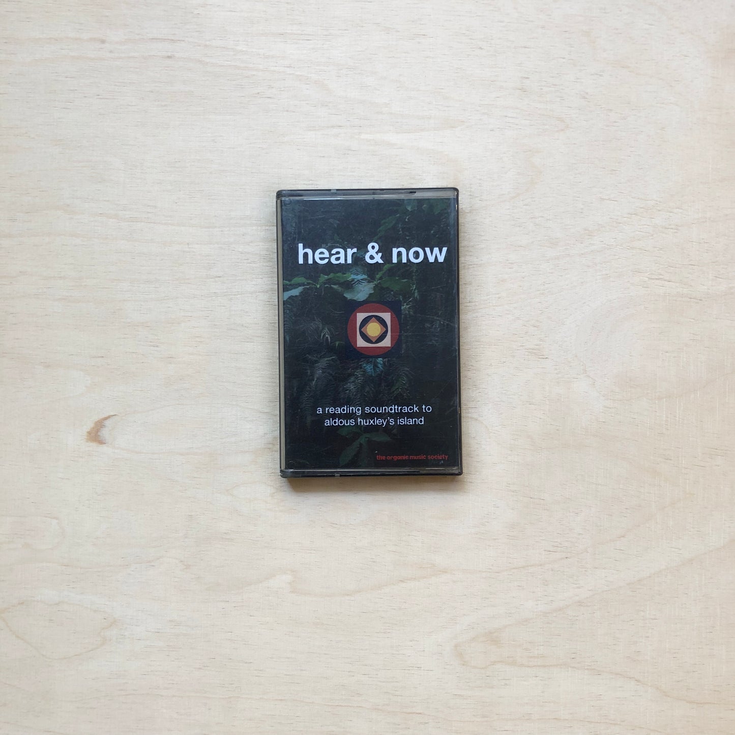 hear & now – a reading soundtrack to Huxley's 'island' (Tape)