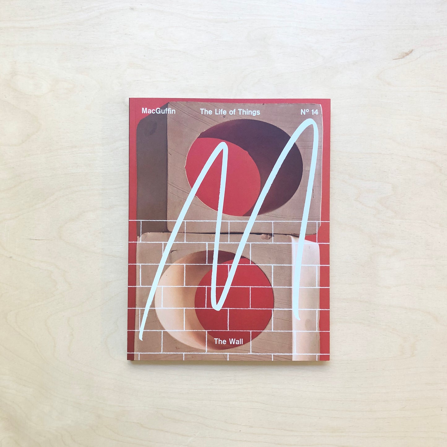 MacGuffin - The Life of Things - N° 14 - The Wall