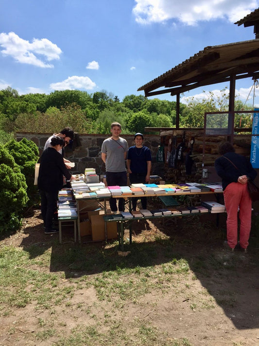 Büchertisch bei »Naturkunden«-Landpartie - Schlossgärtnerei Gerswalde