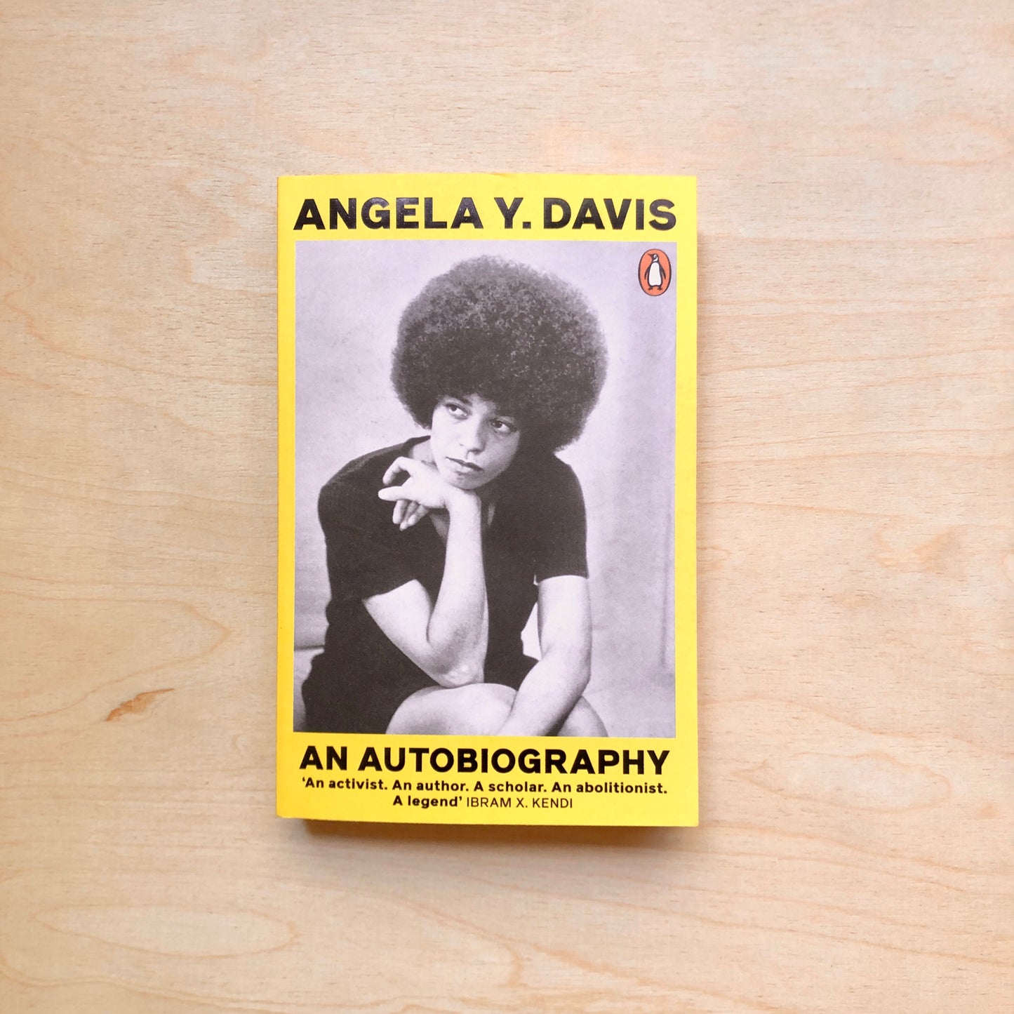 Angela Y.  Davis - An Autobiography