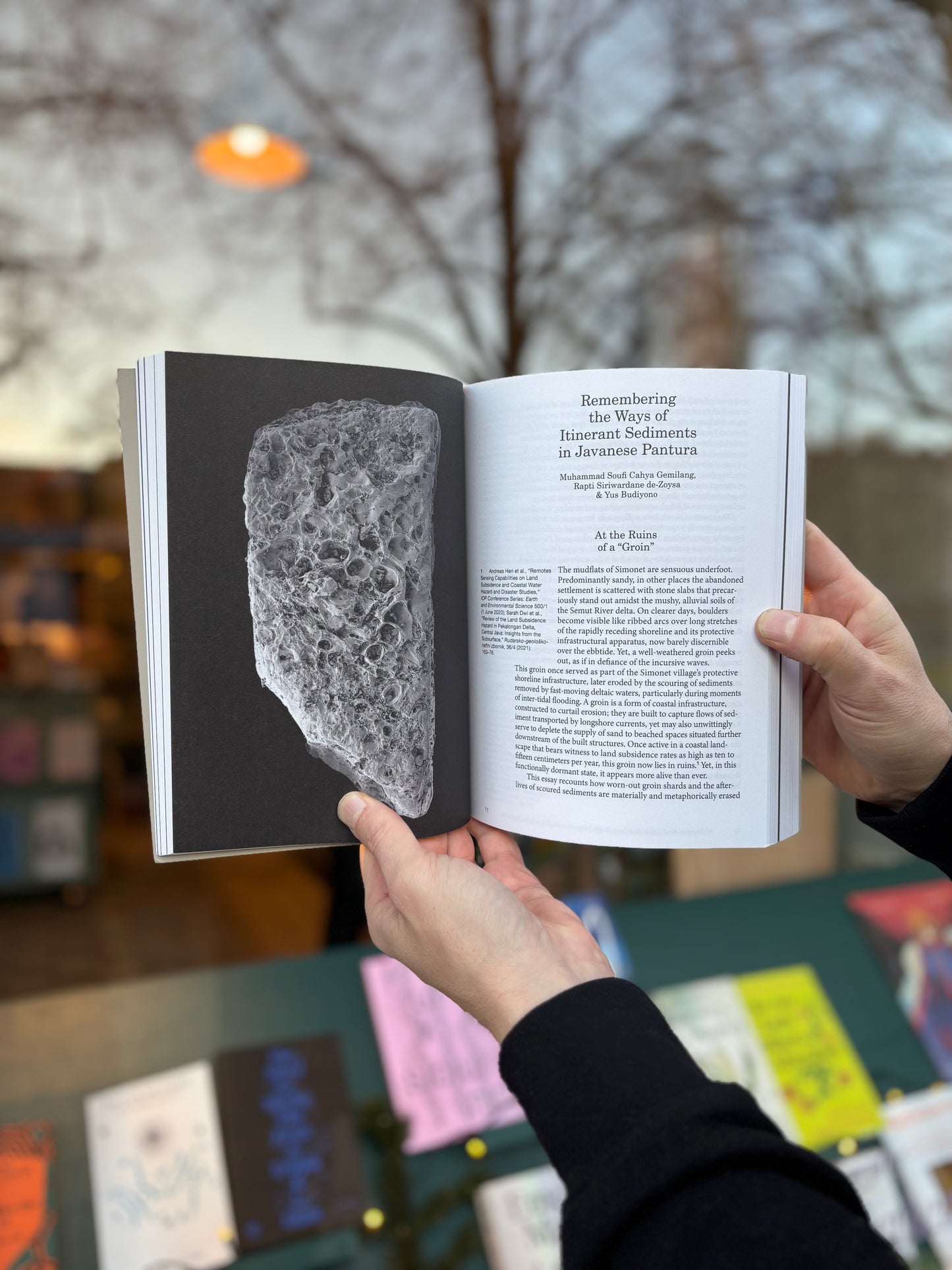 Granular Configurations - Sand, Materiality, and Planetary Urbanization