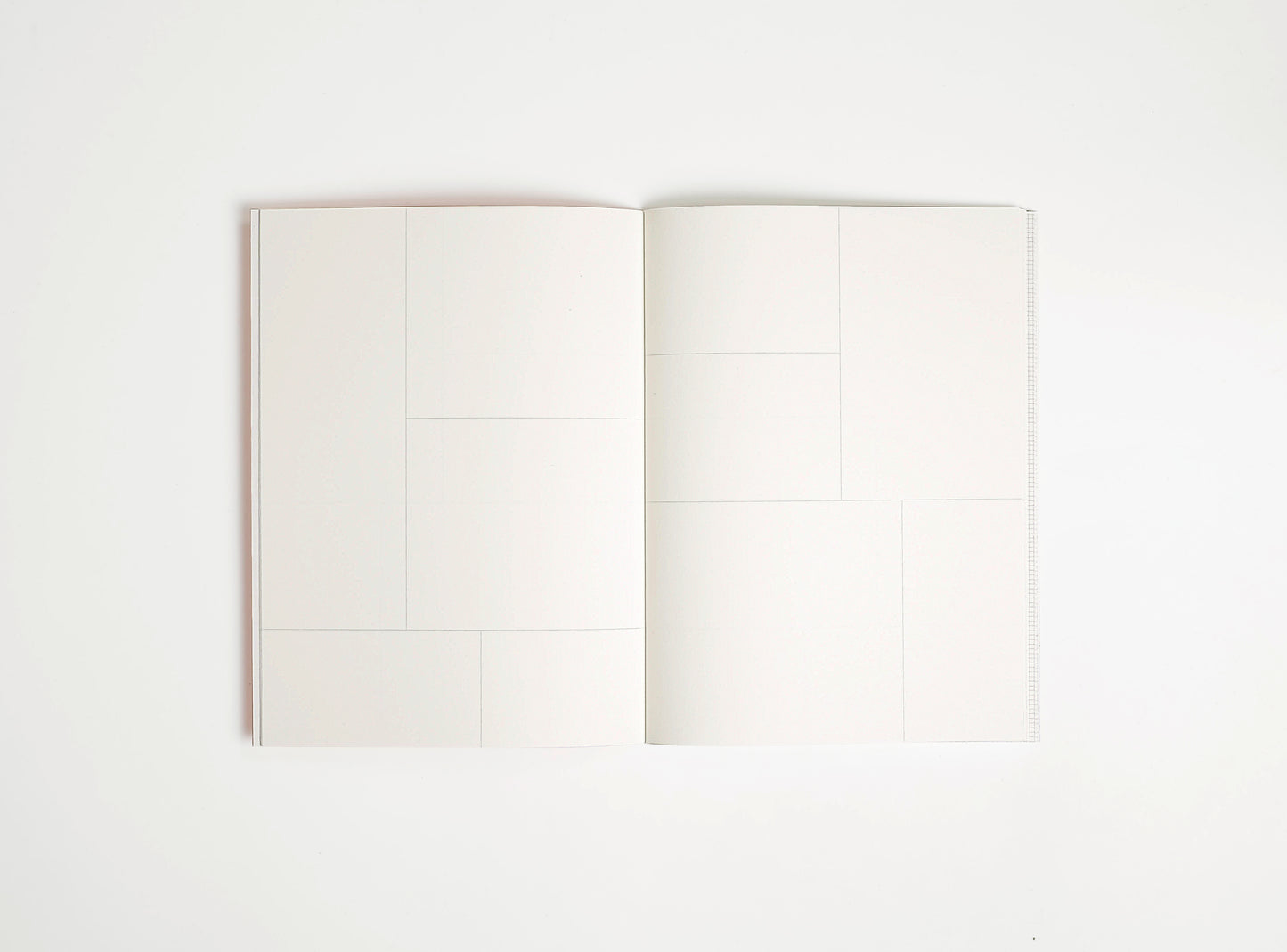 booq / a double-sided notebook - Style C: eclectic frames | 2 mm grid